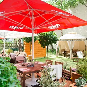 Mynext - Westbahnhof One Hostel